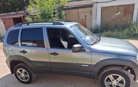 Chevrolet Niva I рестайлинг, 2013 год, 680 000 рублей, 3 фотография