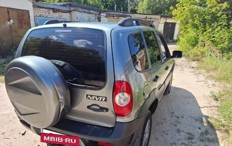 Chevrolet Niva I рестайлинг, 2013 год, 680 000 рублей, 4 фотография