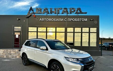 Mitsubishi Outlander III рестайлинг 3, 2021 год, 2 100 000 рублей, 8 фотография
