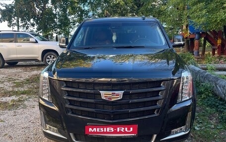 Cadillac Escalade IV, 2016 год, 4 500 000 рублей, 2 фотография