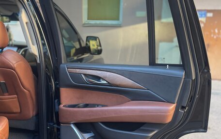 Cadillac Escalade IV, 2016 год, 4 500 000 рублей, 19 фотография