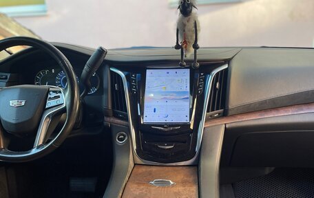 Cadillac Escalade IV, 2016 год, 4 500 000 рублей, 23 фотография