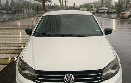 Volkswagen Polo VI (EU Market), 2015 год, 550 000 рублей, 2 фотография