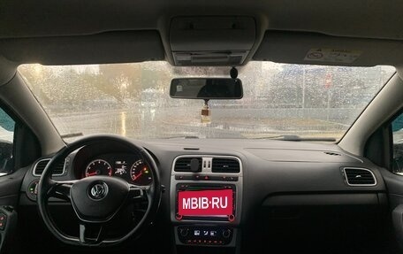 Volkswagen Polo VI (EU Market), 2015 год, 550 000 рублей, 12 фотография