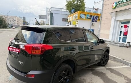 Toyota RAV4, 2013 год, 2 200 000 рублей, 2 фотография