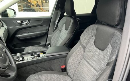Volvo XC60 II, 2023 год, 3 965 000 рублей, 9 фотография