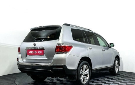 Toyota Highlander III, 2011 год, 2 047 000 рублей, 5 фотография