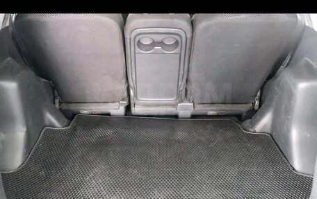 Toyota Corolla Verso I, 2003 год, 460 000 рублей, 8 фотография