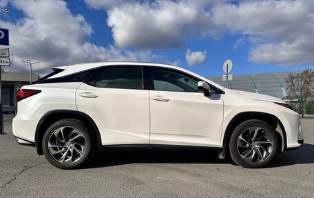 Lexus RX IV рестайлинг, 2017 год, 3 970 000 рублей, 2 фотография