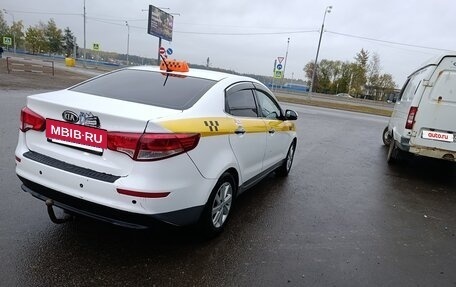 KIA Rio III рестайлинг, 2016 год, 745 000 рублей, 4 фотография