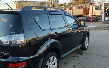 Mitsubishi Outlander III рестайлинг 3, 2011 год, 975 000 рублей, 2 фотография