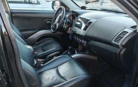 Mitsubishi Outlander III рестайлинг 3, 2011 год, 975 000 рублей, 8 фотография