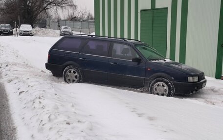 Volkswagen Passat B4, 1993 год, 270 000 рублей, 1 фотография