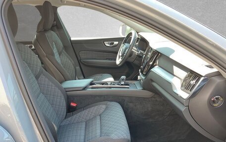 Volvo XC60 II, 2023 год, 4 093 000 рублей, 7 фотография