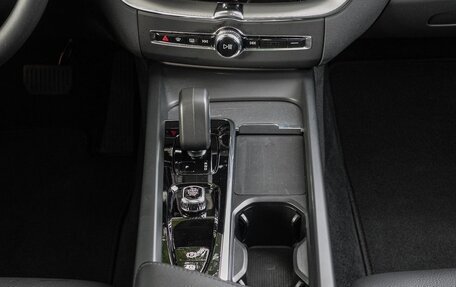 Volvo XC60 II, 2023 год, 4 695 000 рублей, 10 фотография