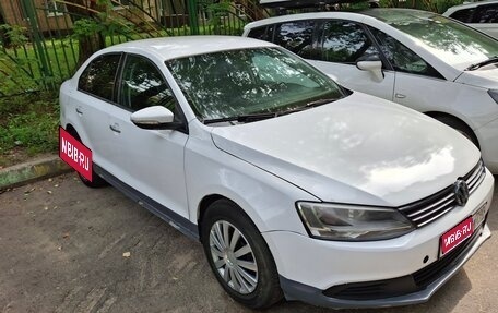 Volkswagen Jetta VI, 2013 год, 600 000 рублей, 1 фотография