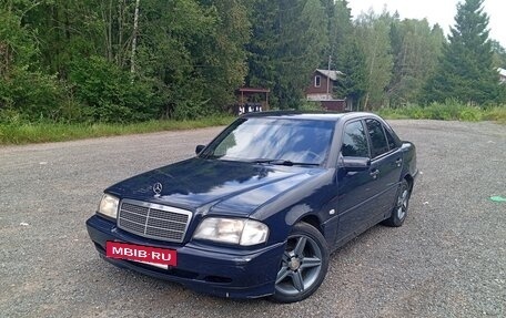 Mercedes-Benz C-Класс, 1998 год, 270 000 рублей, 4 фотография