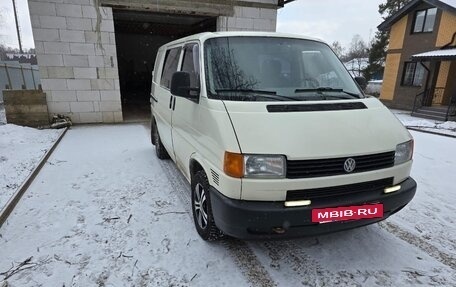 Volkswagen Transporter T4, 2000 год, 550 000 рублей, 2 фотография