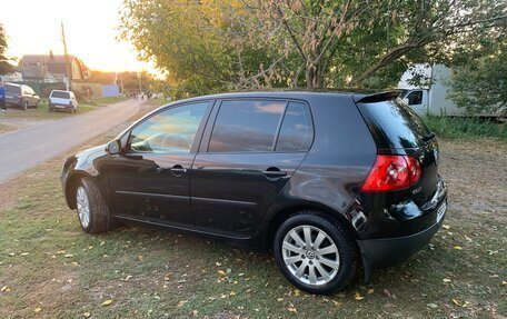 Volkswagen Golf V, 2004 год, 500 000 рублей, 1 фотография