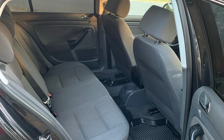 Volkswagen Golf V, 2004 год, 500 000 рублей, 12 фотография