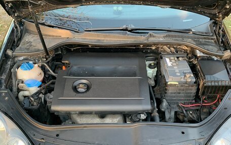 Volkswagen Golf V, 2004 год, 500 000 рублей, 20 фотография