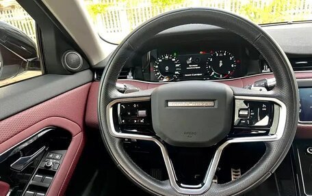 Land Rover Range Rover Evoque II, 2022 год, 2 480 000 рублей, 11 фотография