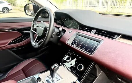 Land Rover Range Rover Evoque II, 2022 год, 2 480 000 рублей, 19 фотография