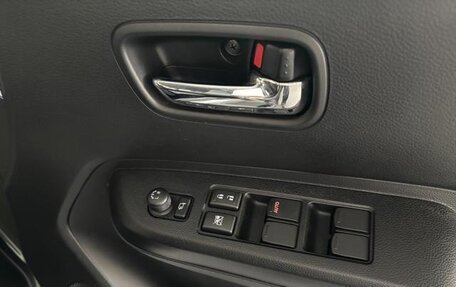 Suzuki Ignis III, 2023 год, 1 300 000 рублей, 11 фотография