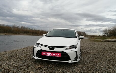 Toyota Corolla, 2021 год, 2 050 000 рублей, 2 фотография