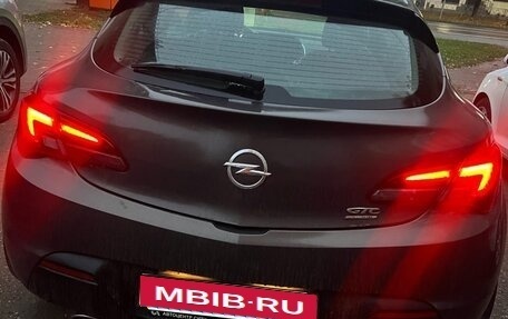 Opel Astra J, 2013 год, 1 000 000 рублей, 4 фотография