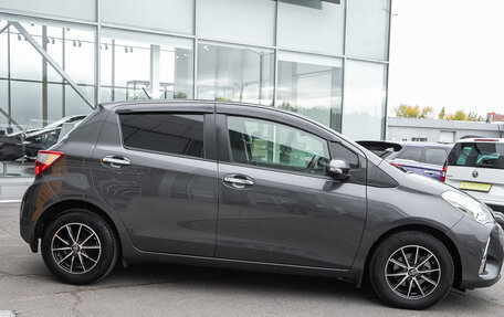 Toyota Vitz, 2018 год, 828 000 рублей, 6 фотография