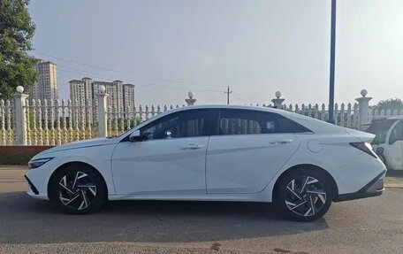 Hyundai Elantra, 2023 год, 1 300 222 рублей, 4 фотография