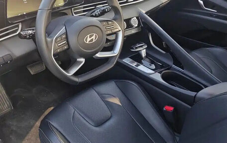 Hyundai Elantra, 2023 год, 1 300 222 рублей, 5 фотография