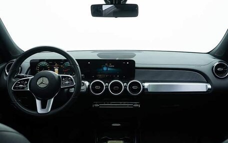 Mercedes-Benz GLB, 2021 год, 2 480 600 рублей, 12 фотография