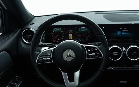 Mercedes-Benz GLB, 2021 год, 2 480 600 рублей, 13 фотография