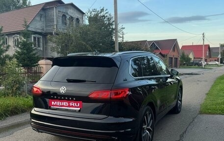 Volkswagen Touareg III, 2018 год, 4 500 000 рублей, 3 фотография