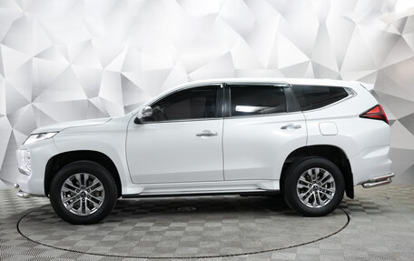 Mitsubishi Pajero Sport III рестайлинг, 2020 год, 3 292 000 рублей, 2 фотография