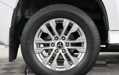 Mitsubishi Pajero Sport III рестайлинг, 2020 год, 3 292 000 рублей, 9 фотография