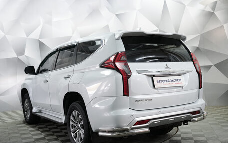 Mitsubishi Pajero Sport III рестайлинг, 2020 год, 3 292 000 рублей, 3 фотография