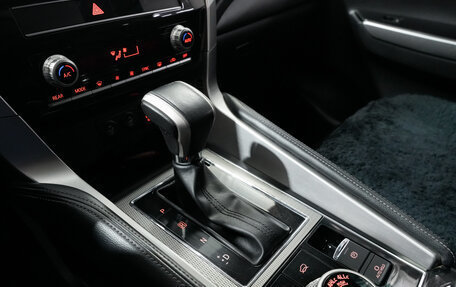 Mitsubishi Pajero Sport III рестайлинг, 2020 год, 3 292 000 рублей, 15 фотография