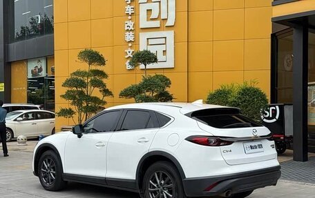 Mazda CX-4, 2022 год, 2 010 000 рублей, 4 фотография