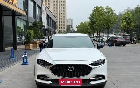 Mazda CX-4, 2022 год, 2 010 000 рублей, 2 фотография