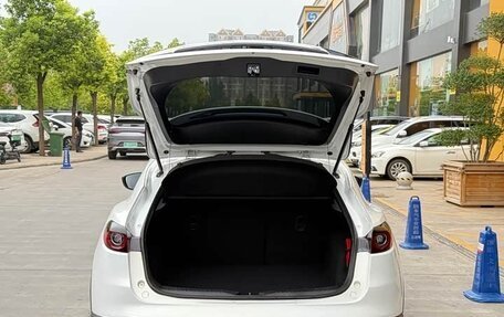 Mazda CX-4, 2022 год, 2 010 000 рублей, 11 фотография