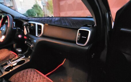 KIA Sportage IV рестайлинг, 2018 год, 2 000 000 рублей, 8 фотография