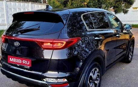 KIA Sportage IV рестайлинг, 2018 год, 2 000 000 рублей, 4 фотография