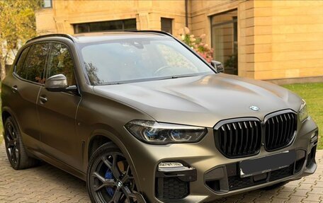BMW X5, 2021 год, 9 800 000 рублей, 2 фотография