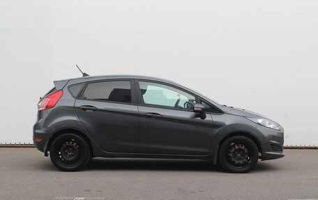 Ford Fiesta, 2017 год, 850 000 рублей, 4 фотография