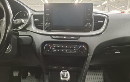 KIA cee'd III, 2019 год, 1 500 000 рублей, 15 фотография