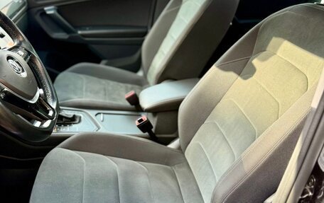 Volkswagen Tiguan II, 2019 год, 2 500 000 рублей, 10 фотография