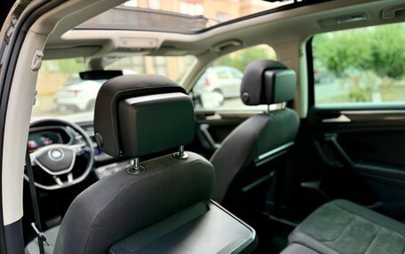 Volkswagen Tiguan II, 2019 год, 2 500 000 рублей, 8 фотография